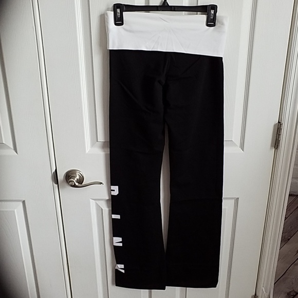 NIP VS Pink Flare Yoga Leggings Size Small - Picture 5 of 8